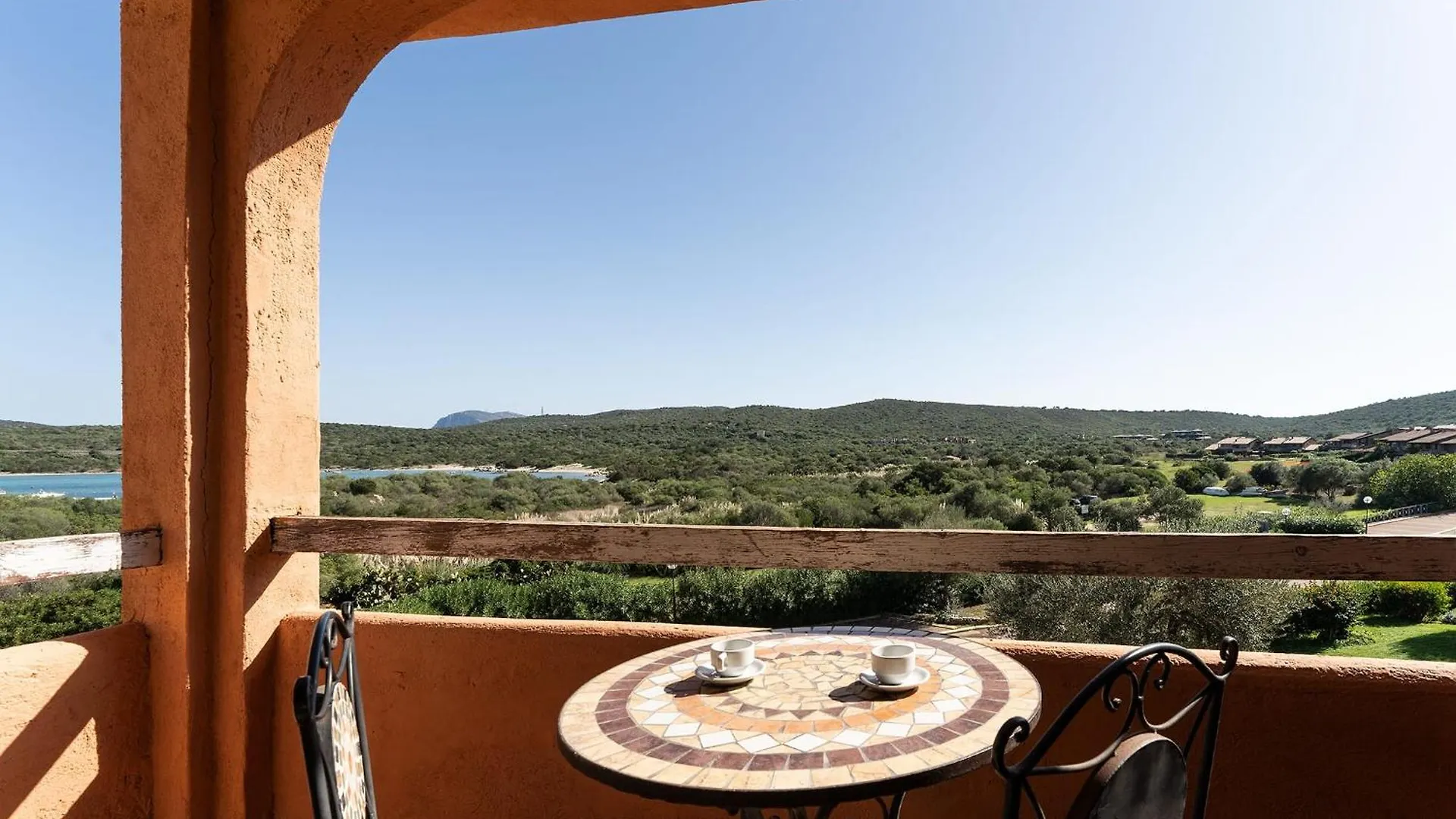 Relaxing Baiadebahas 1Bedapt Bilo4 Sleeps 4 Marinella  Włochy